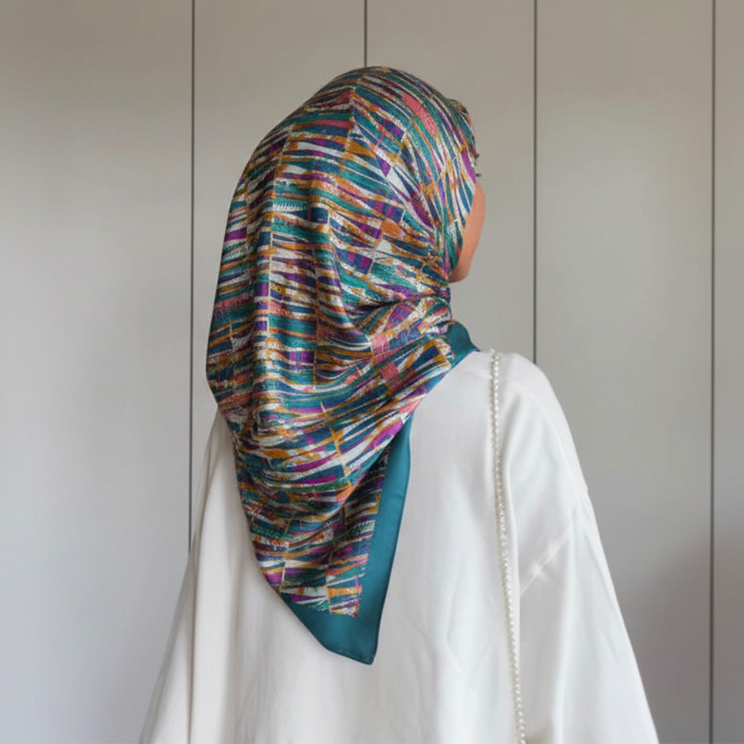 P16-25189-05A – Multi Printed Lawn Shirt Fabric