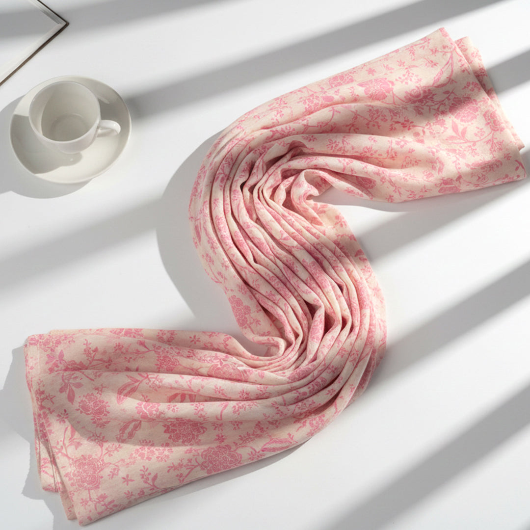 P16-25237-01A Printed Cambric