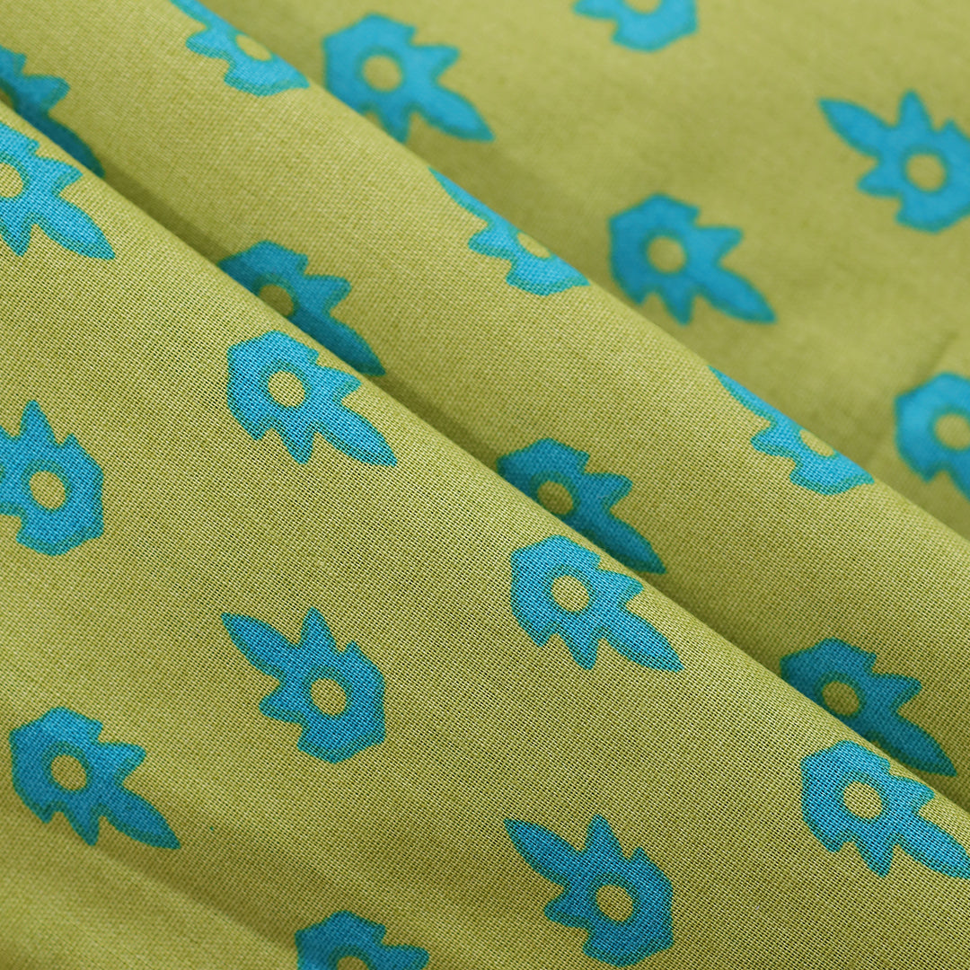 P16-25237-03A Printed Cambric