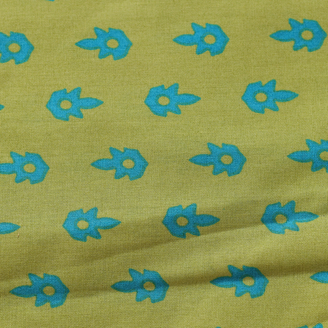 P16-25237-03A Printed Cambric