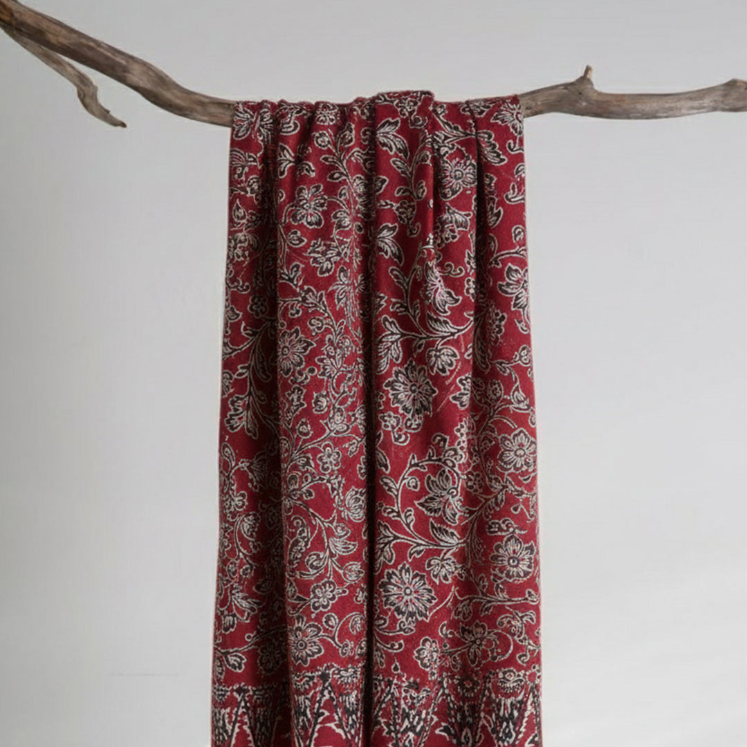 P16-25221-05B – Maroon Printed Lawn Suit Fabric